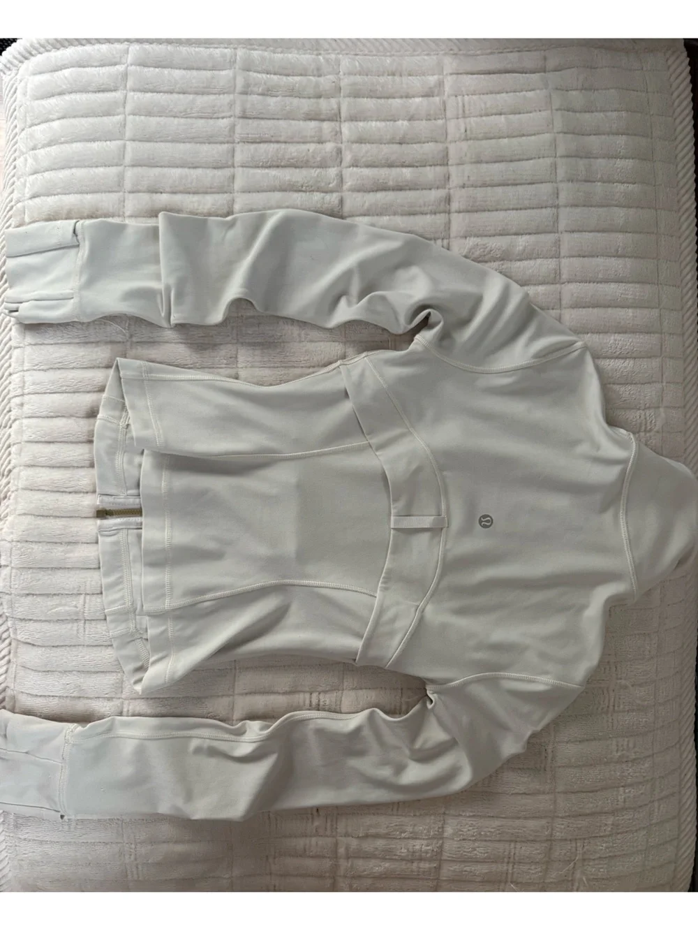 Lululemon White Ivory Cropped Define Jacket nulu with Gold Zippers